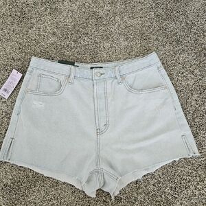NWT Wild Fable Womens Super-High Rise Cut-Off Button Fly Jean Shorts Sz 12 & 14